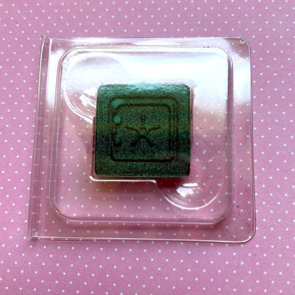 HOST PICK Jeffree Star Secret Stash Eye Shadow Pressed Pigment